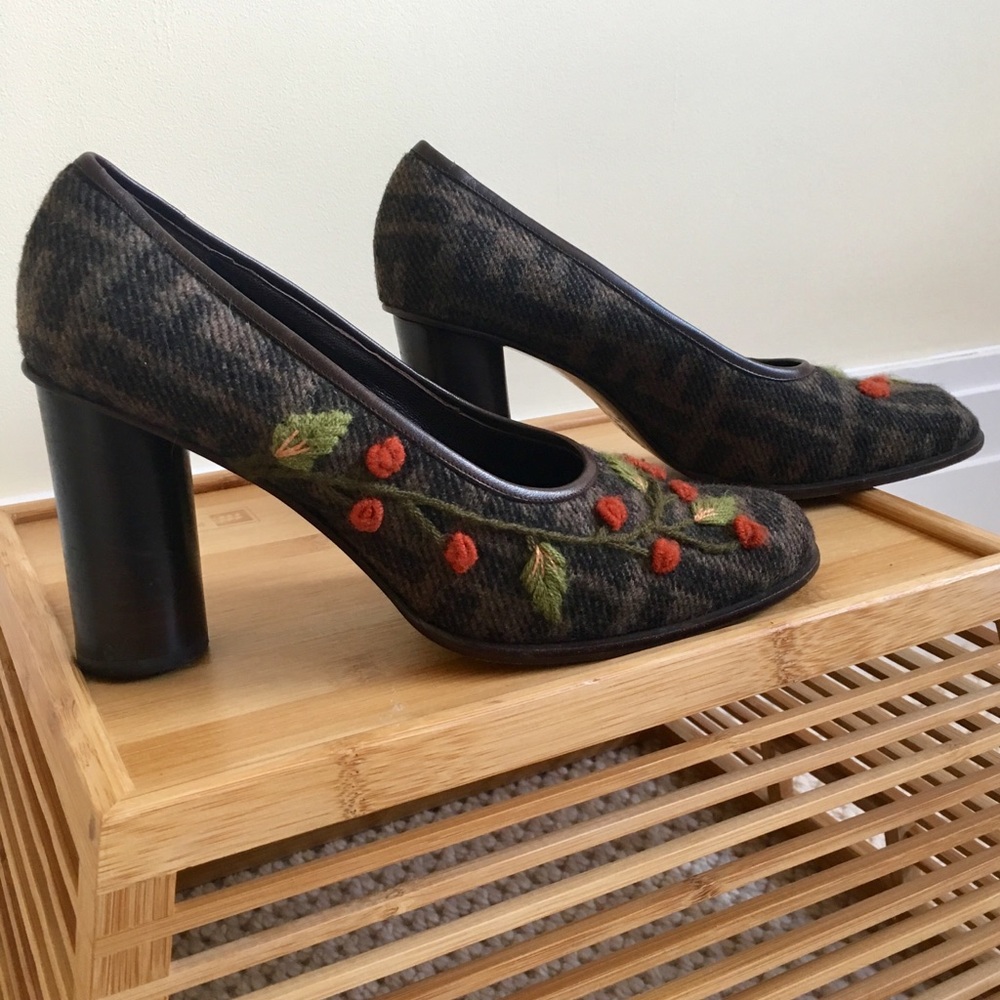 Authentic Fendi Zucca Heels - RARE⚡️